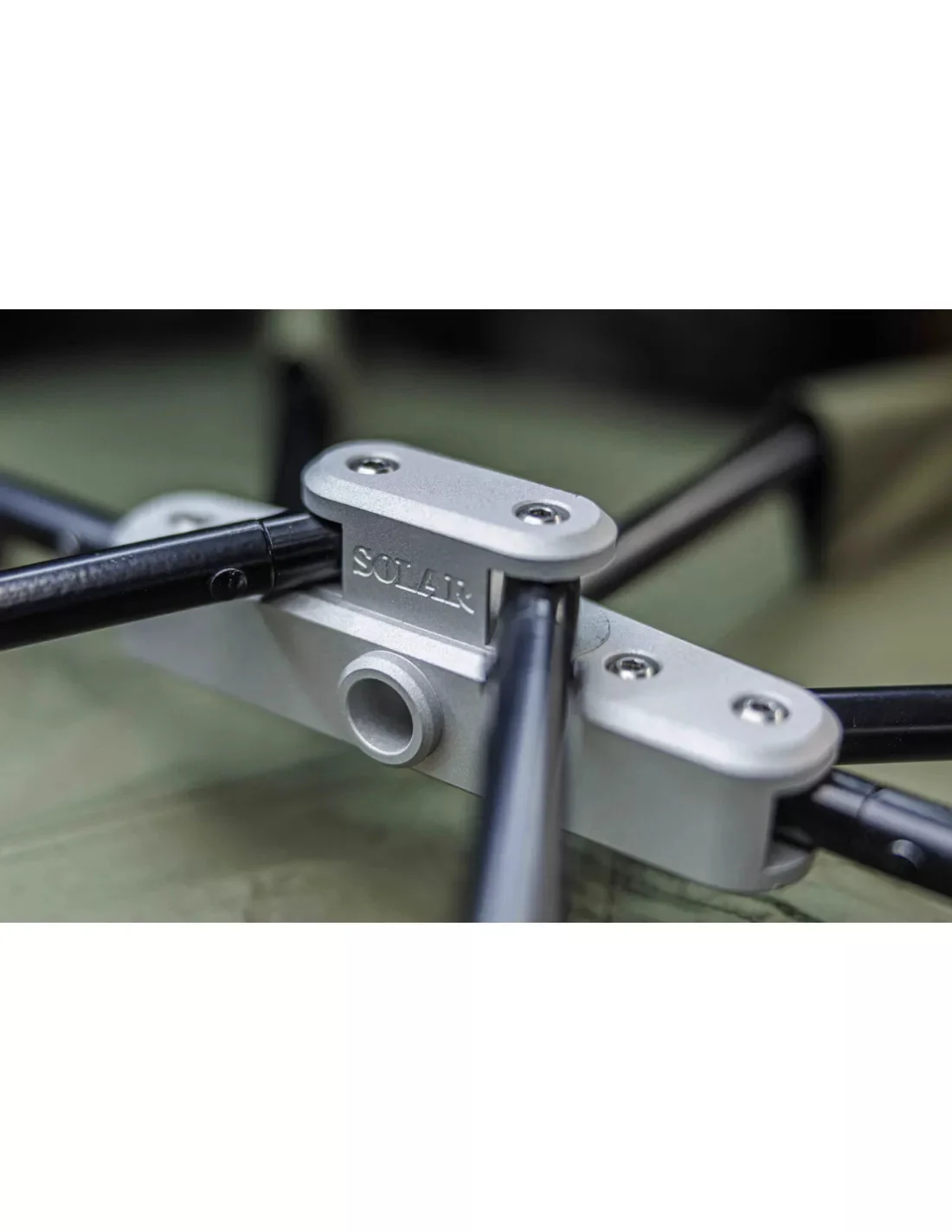 Système de bivvy Solar Sp Uni Spider (comprend un tapis de sol zippé et un panneau d'infiltration)